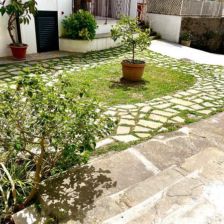 Casa Isetta & La Casetta Degli Dei มัสซาลูเบรนเซ ภายนอก รูปภาพ