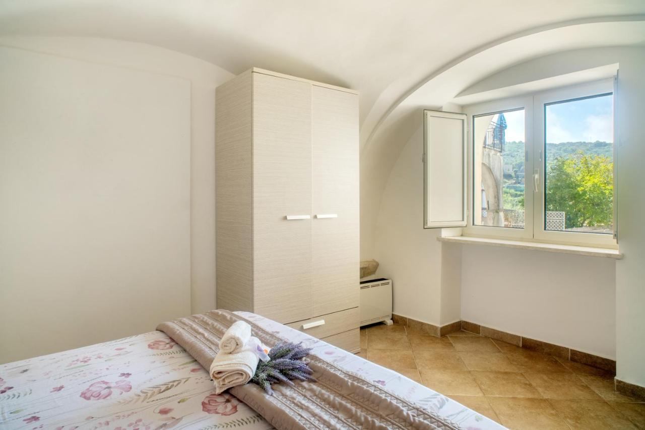 Casa Isetta & La Casetta Degli Dei มัสซาลูเบรนเซ ภายนอก รูปภาพ