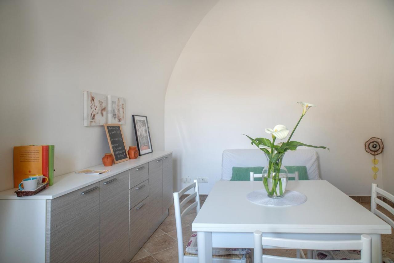 Casa Isetta & La Casetta Degli Dei มัสซาลูเบรนเซ ภายนอก รูปภาพ